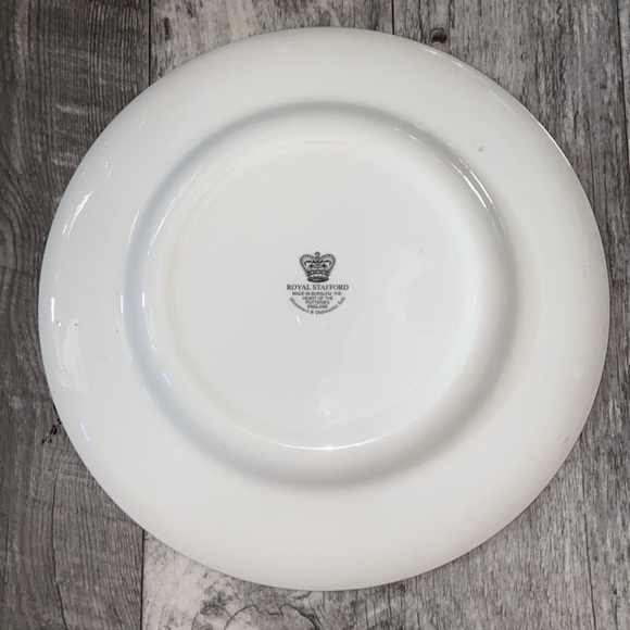 Carly Dodsley CHICKS DINNER PLATE Royal Stafford - Picture 2 of 3